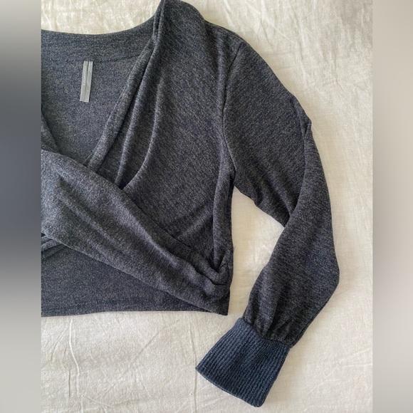 Anthropologie Cross Front Gray Crop Blouse - Picture 4 of 7